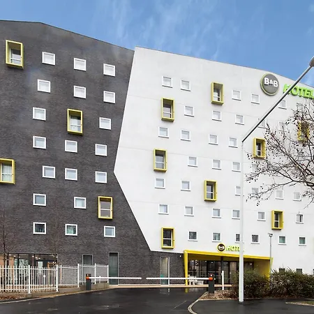 B&B Hotel Nanterre Rueil-Malmaison Exterior photo