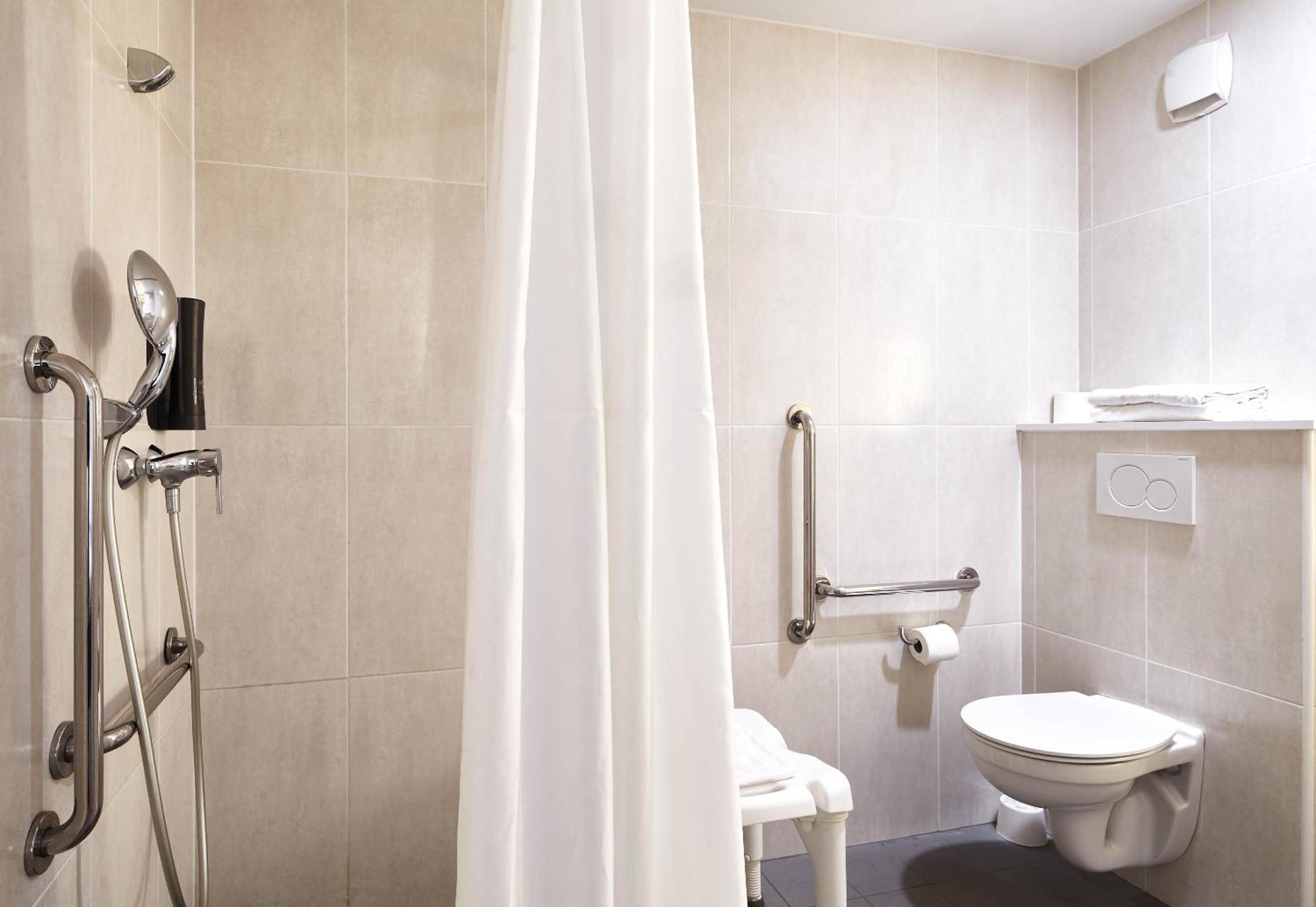 Rueil-malmaison Hotel Nanterre